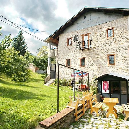 Yeti Guest House Mavrovo Exterior foto